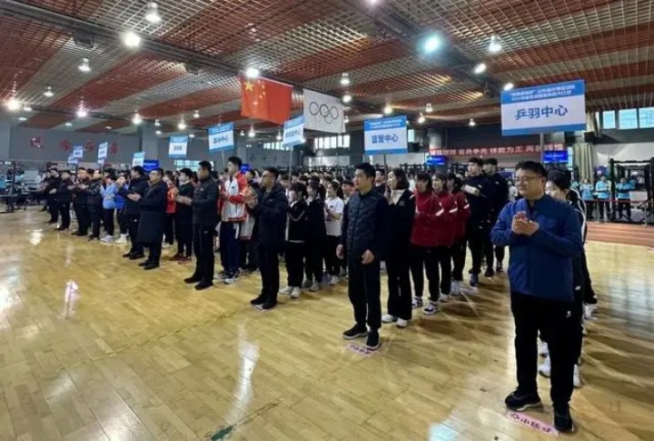 山东省优秀运动队冬训基础体能大比武.jpg 山东省优秀运动队冬训基础体能大比武.jpg